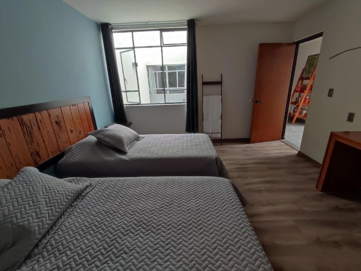 El Salto De Camela Hostal Uruapan  Экстерьер фото